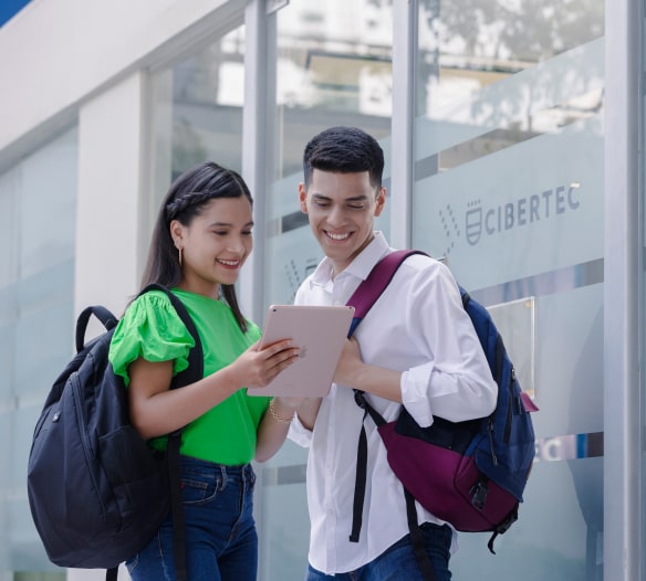 Rápida inserción laboral. Único instituto que ofrece la carrera en 2 años.